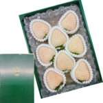 Yuki Usagi Strawberry (Premium Grade - Aka Shu) | Saga Prefecture | Gift Box 8 Pcs